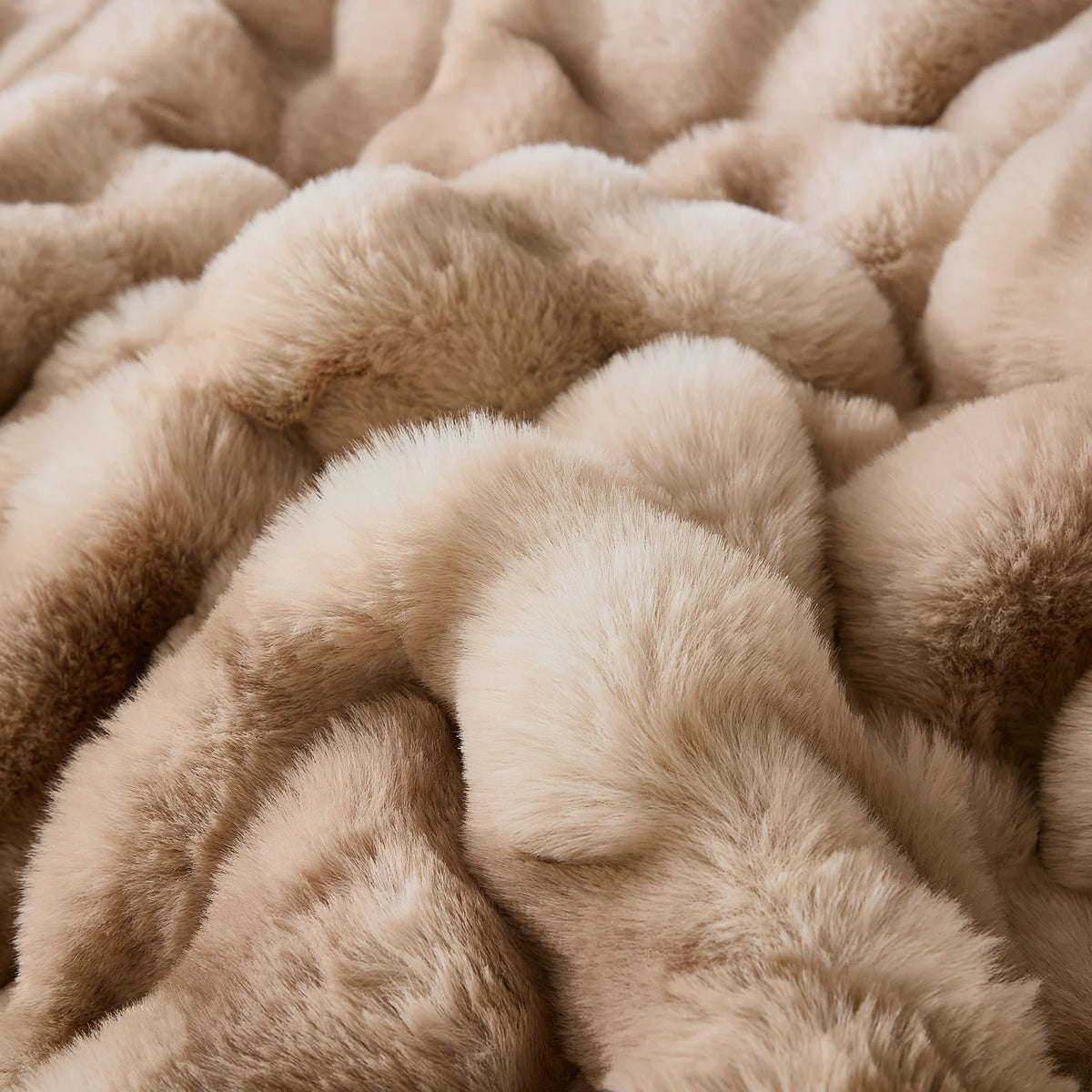 Luxury Fluffy Bubble Comforter Set With Shaggy Faux Fur Design