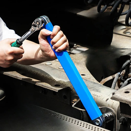 Compact Offset Extension Wrench Adapter for Automotive Socket Ratchets