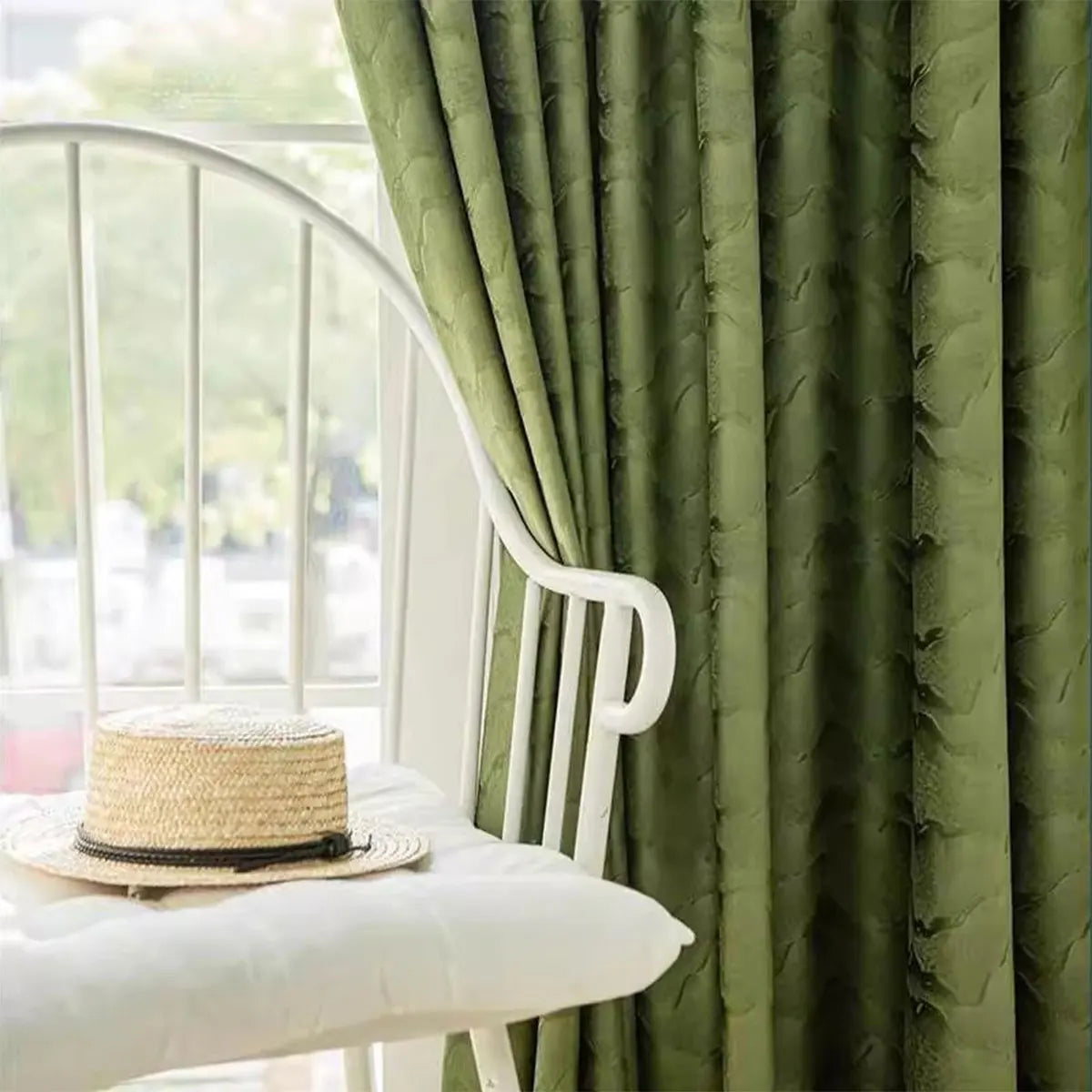Mountain Pattern Embossed Blackout Curtains With Thermal Insulation